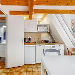 2 Bedroom Nice Home In Saint-Georges-De-Didon