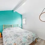 2 Bedroom Nice Home In Saint-Georges-De-Didon Holiday home Saint-Georges-de-Didonne