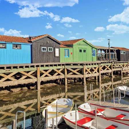 Stunning In Saint-georges-de-didon *