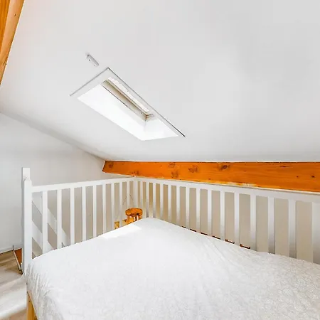 2 Bedroom Lovely Home In Saint-Georges-De-Didon *