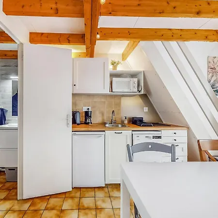 2 Bedroom Lovely Home In Saint-Georges-De-Didon