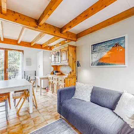 2 Bedroom Lovely Home In Saint-Georges-De-Didon * Saint-Georges-de-Didonne