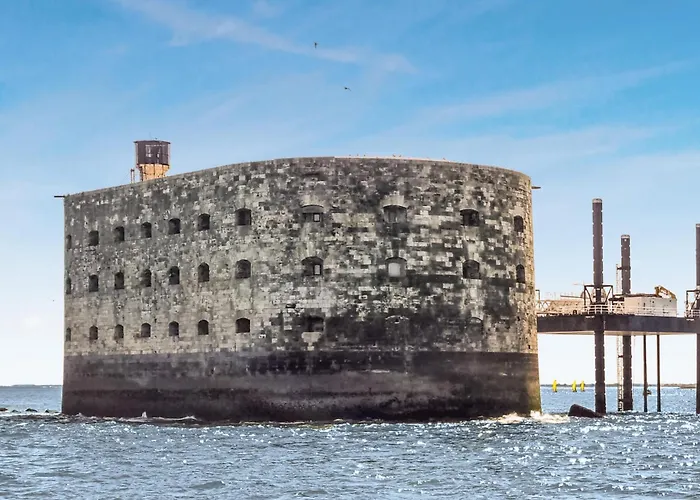 Stunning In Saint-georges-de-didon *