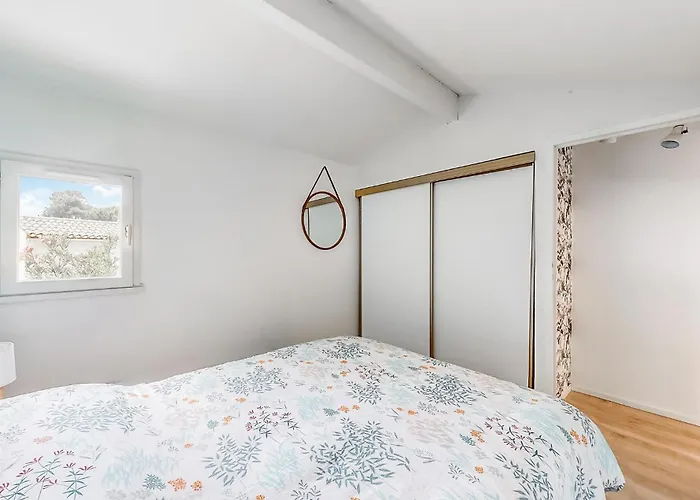 Сasa de vacaciones Stunning In Saint-georges-de-didon *