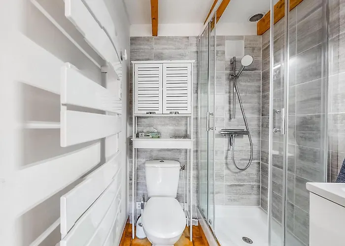 Stunning In Saint-georges-de-didon *