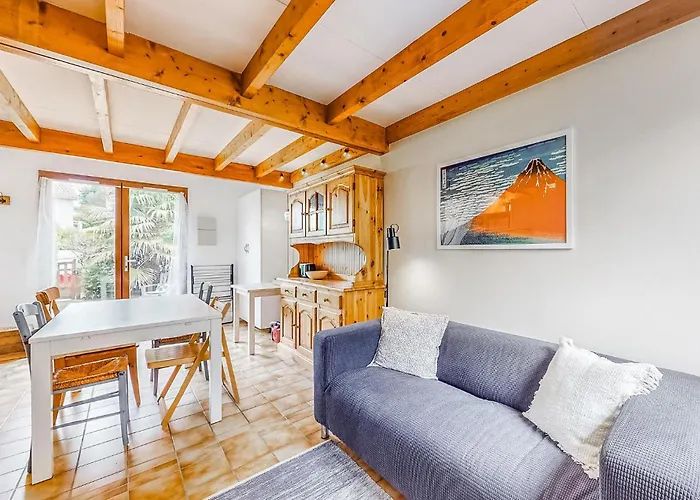 Stunning In Saint-georges-de-didon * Saint-Georges-de-Didonne